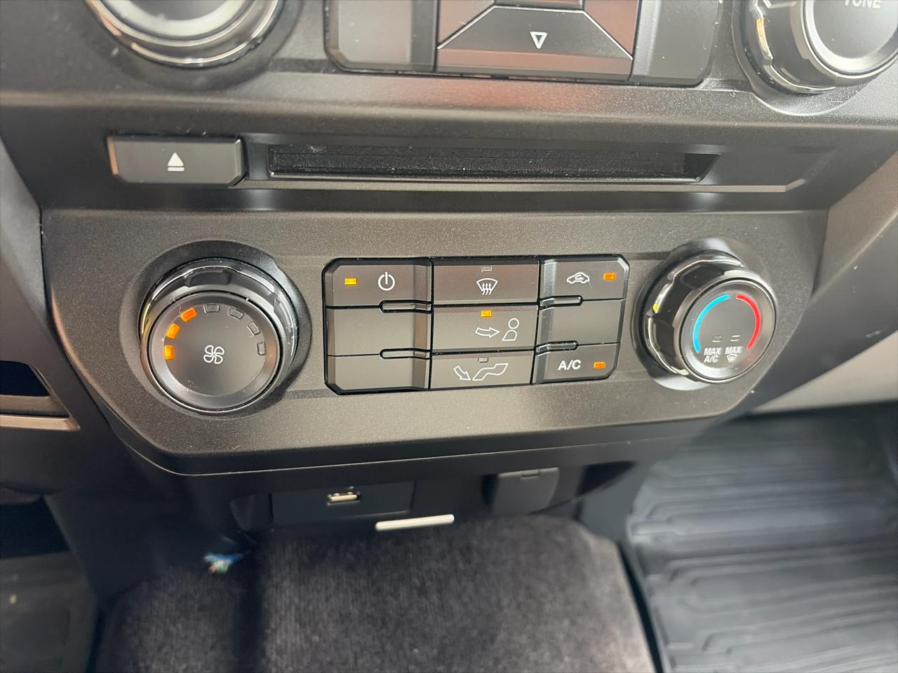 Ford F-150 XL SuperCrew 5.5-ft. Bed 4WD 2018