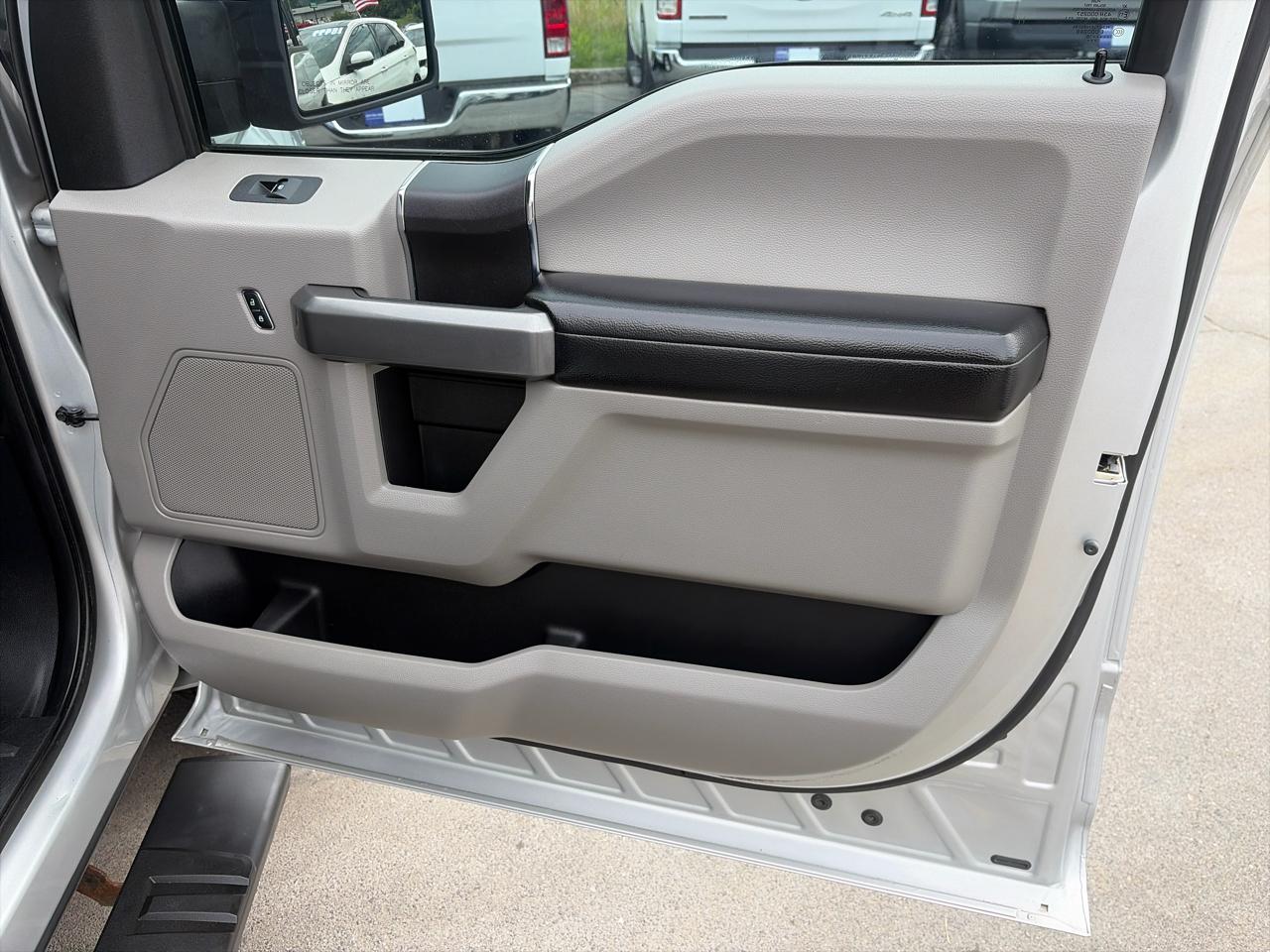 Ford F-150 XL SuperCrew 5.5-ft. Bed 4WD 2018