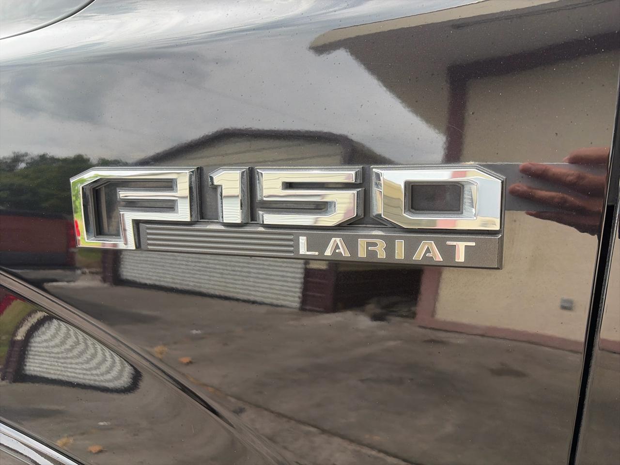 Ford F-150 4WD SuperCrew 139" Lariat 2019
