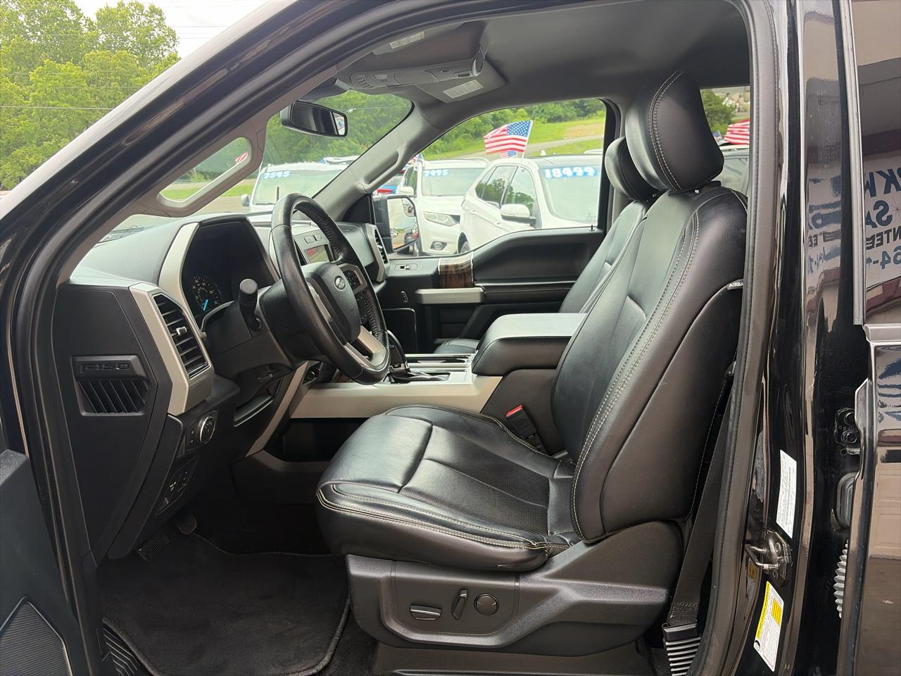 Ford F-150 4WD SuperCrew 139" Lariat 2019