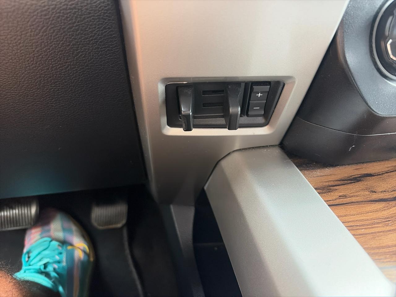 Ford F-150 4WD SuperCrew 139" Lariat 2019