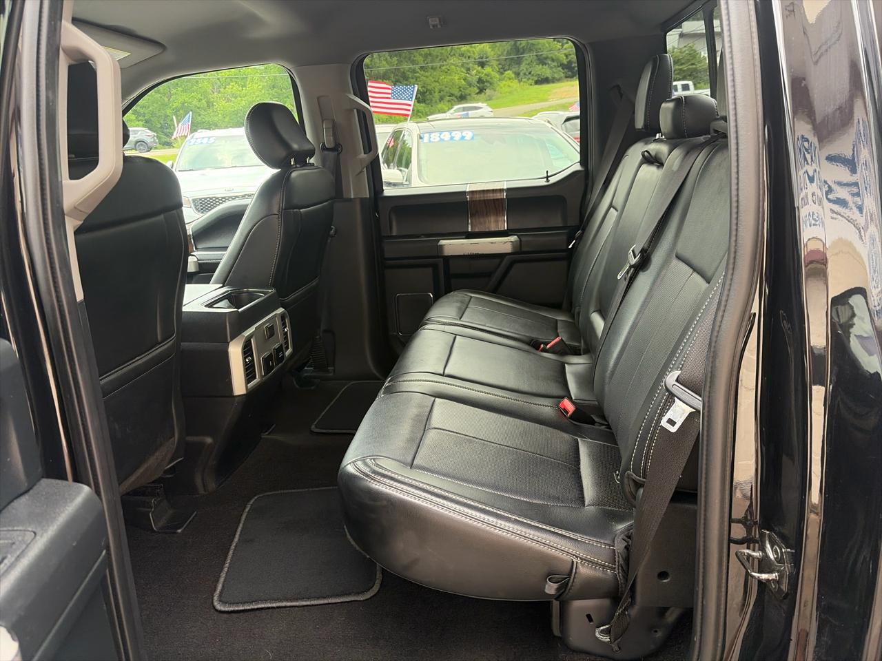 Ford F-150 4WD SuperCrew 139" Lariat 2019