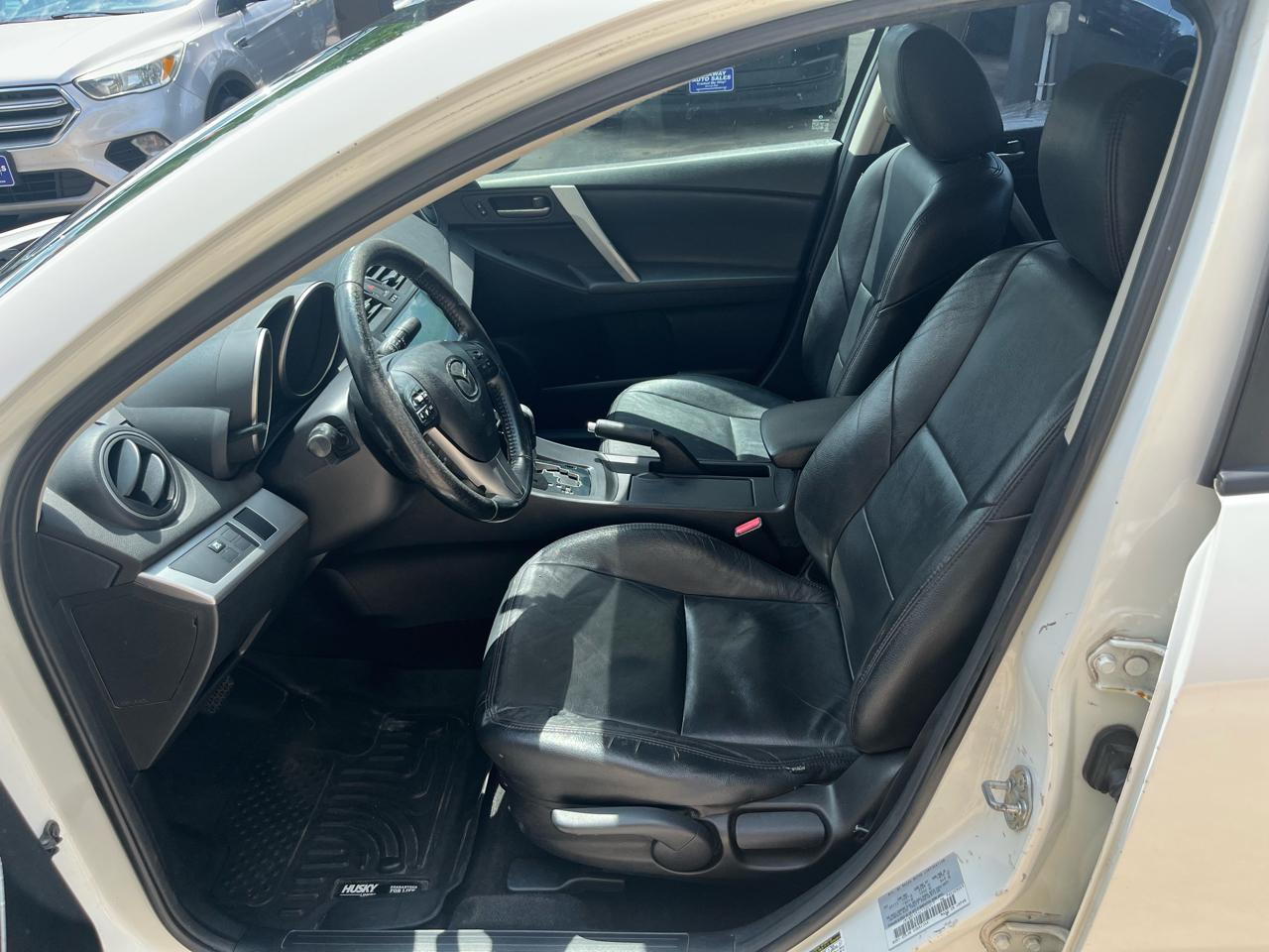 Mazda MAZDA3 i Touring 4-door 2012