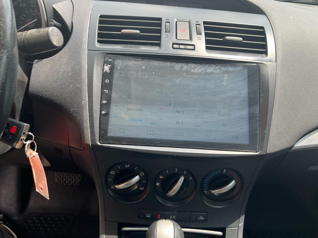 Mazda MAZDA3 i Touring 4-door 2012