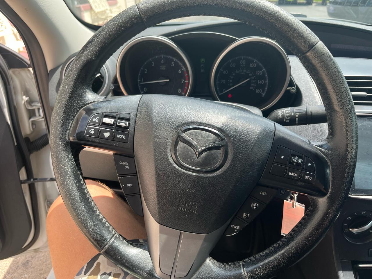 Mazda MAZDA3 i Touring 4-door 2012