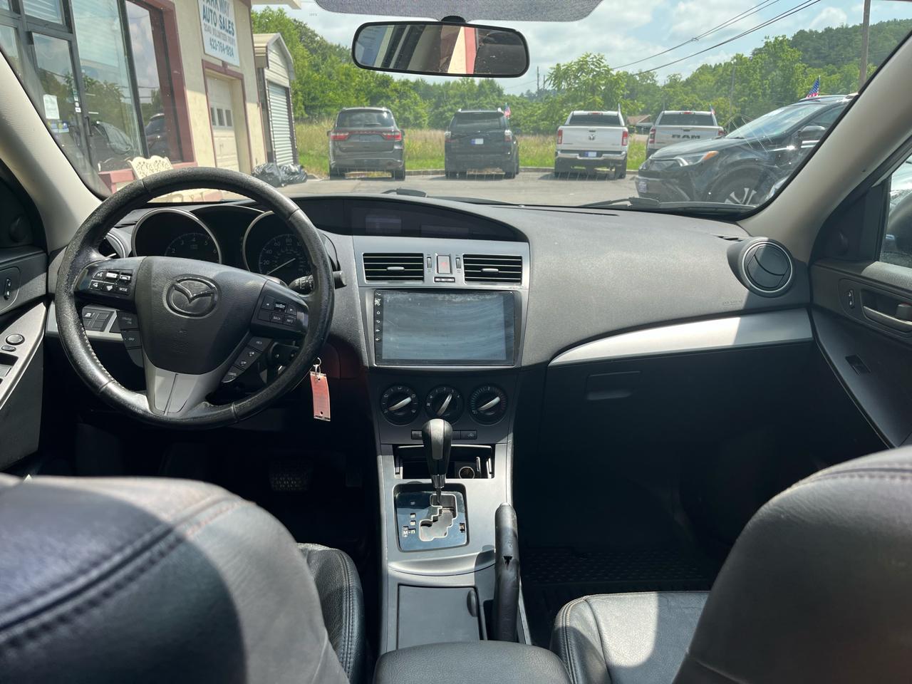 Mazda MAZDA3 i Touring 4-door 2012