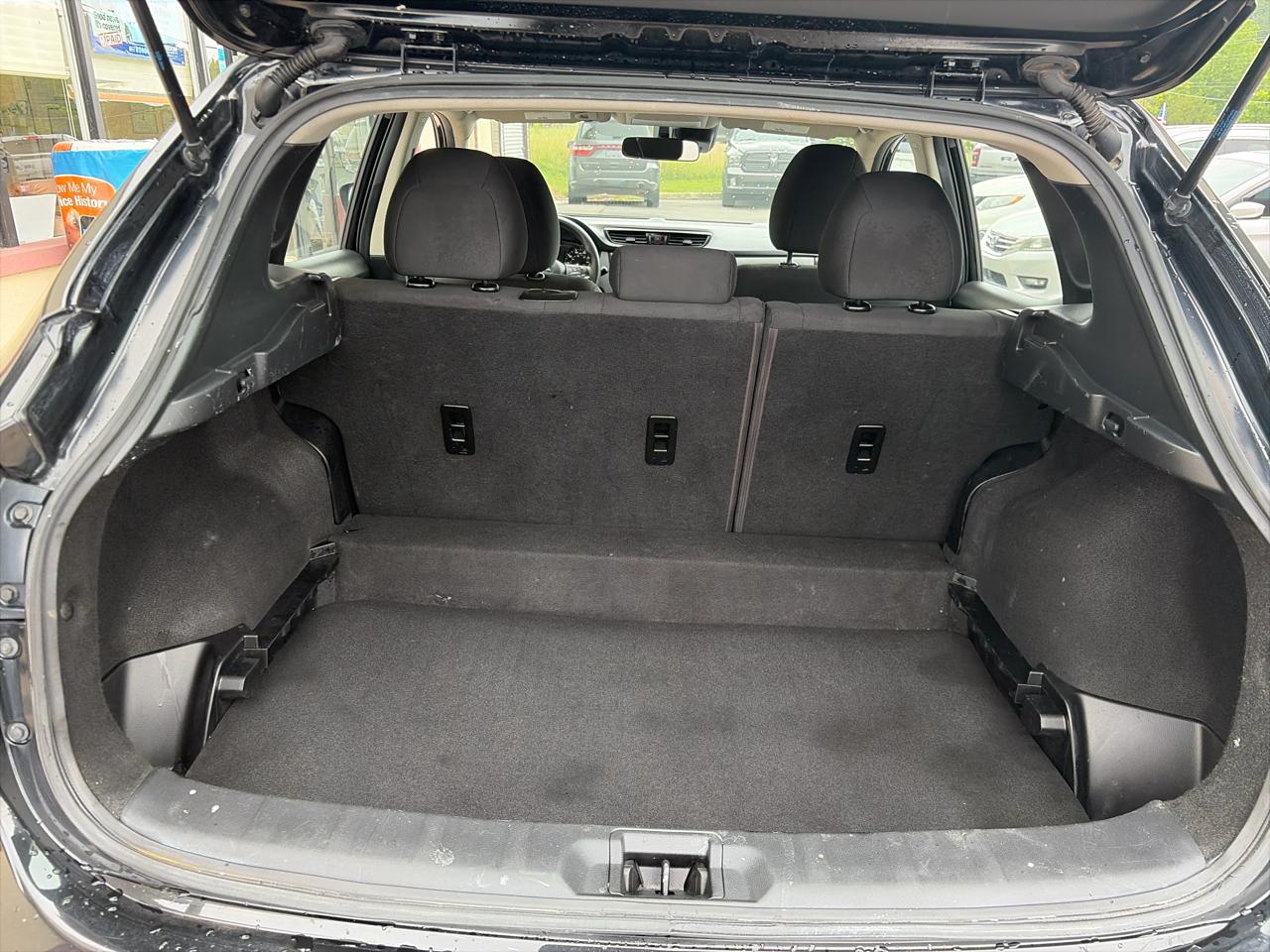 Nissan Rogue Sport  2021