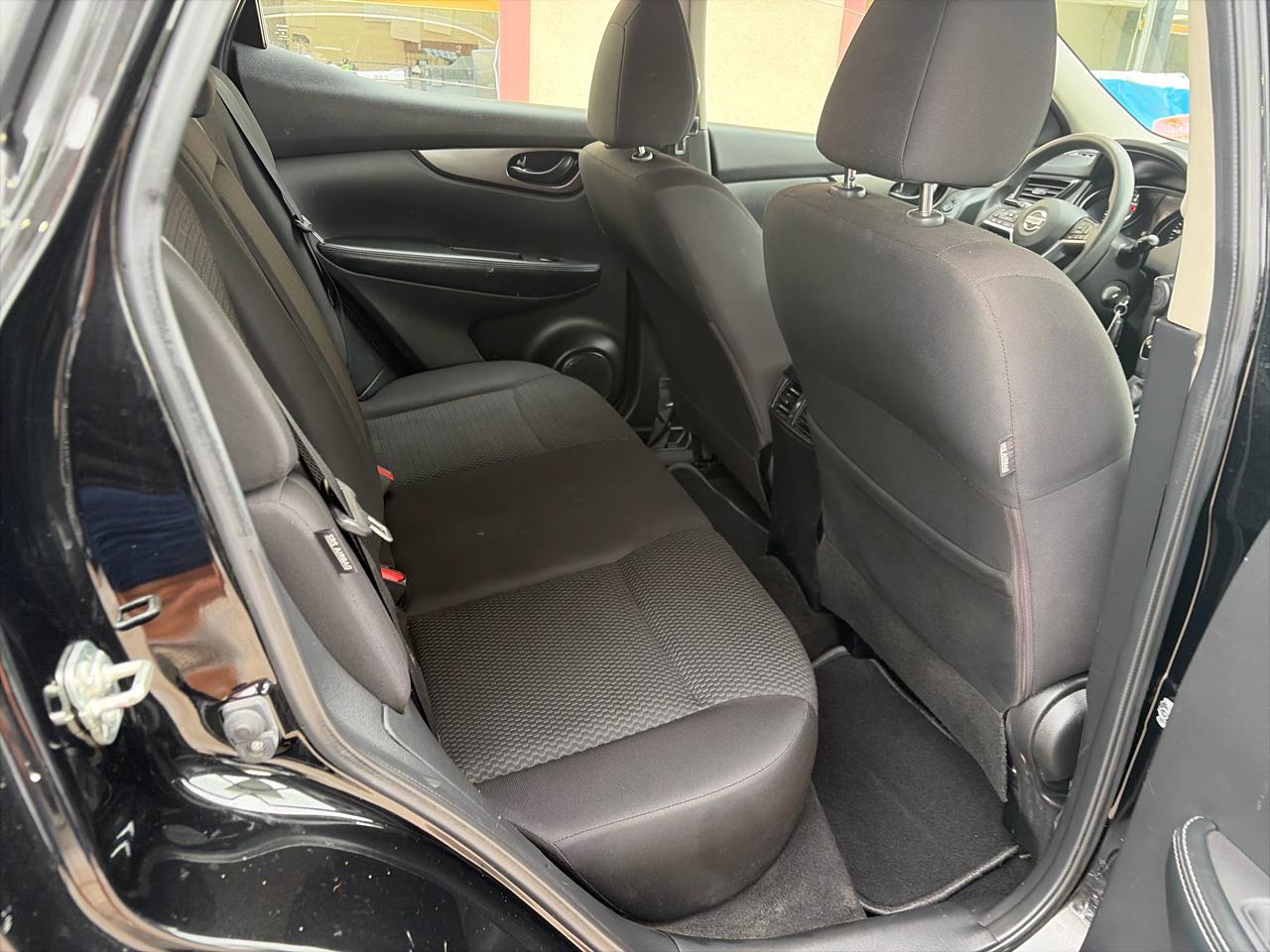 Nissan Rogue Sport  2021
