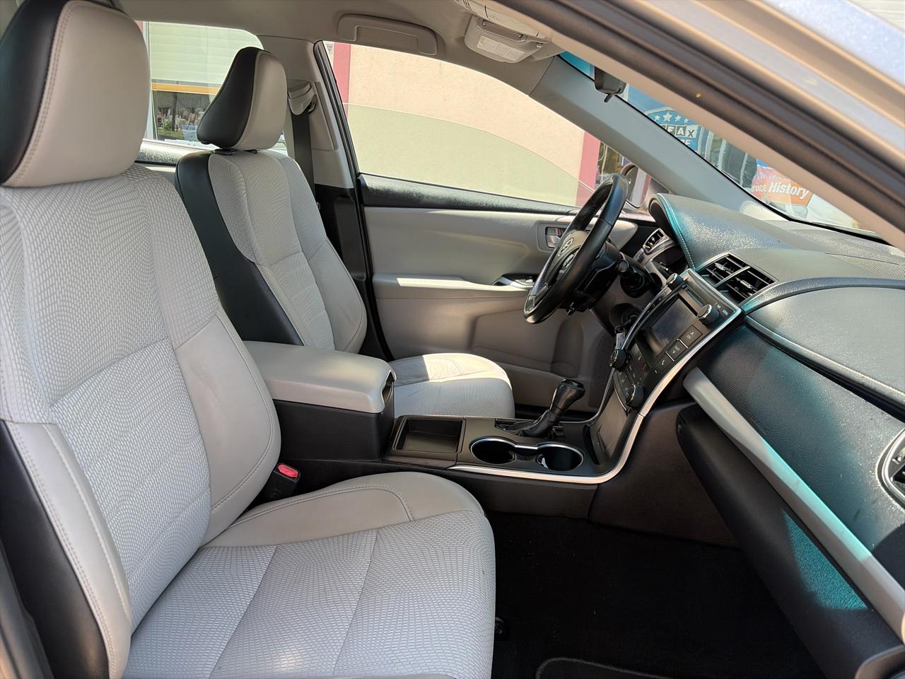 Toyota Camry  2016