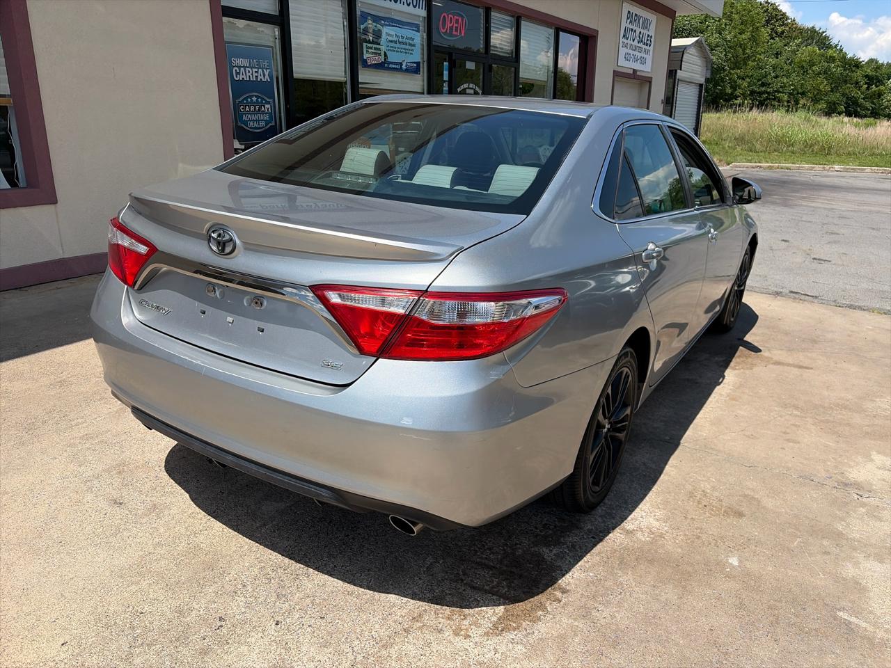 Toyota Camry  2016