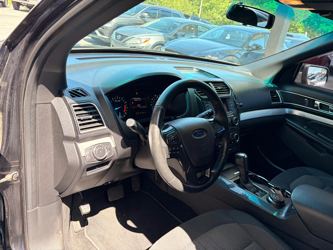 Ford Explorer XLT 4WD 2017