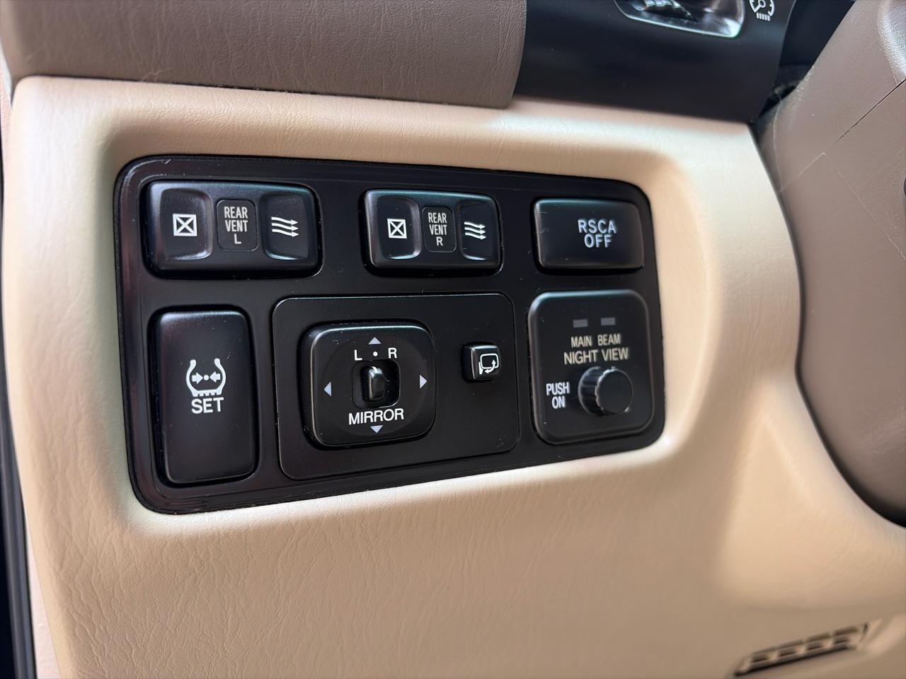 Lexus LX 470 Sport Utility 2006
