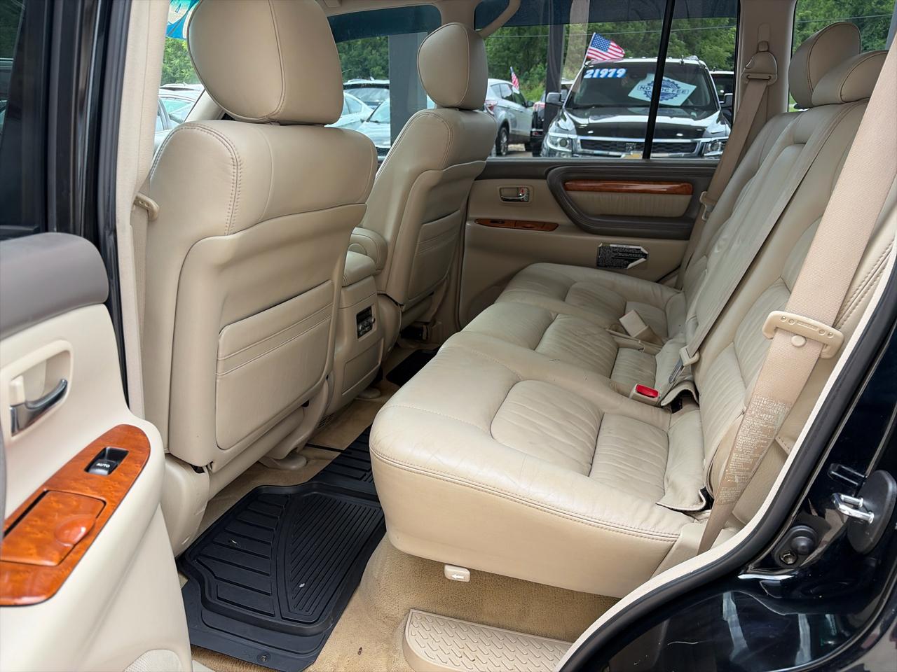 Lexus LX 470 Sport Utility 2006