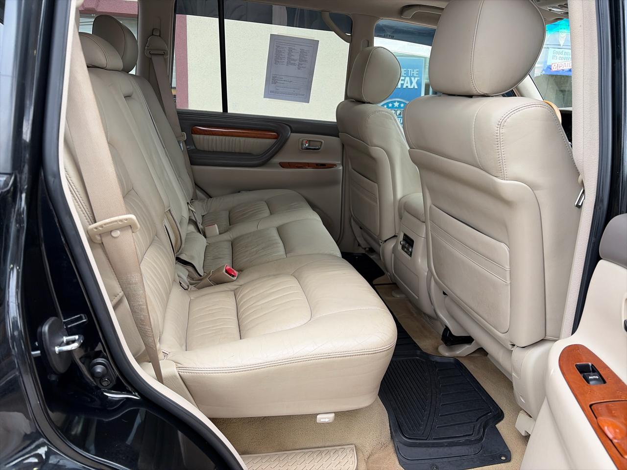 Lexus LX 470 Sport Utility 2006