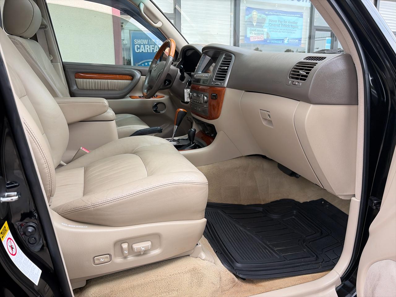 Lexus LX 470 Sport Utility 2006