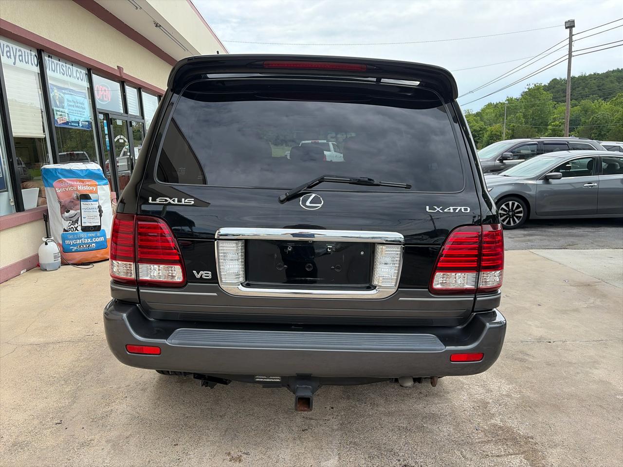 Lexus LX 470 Sport Utility 2006