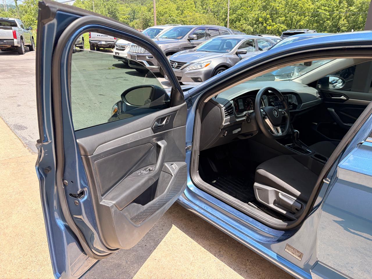 Volkswagen Jetta 1.4T S 8A 2021