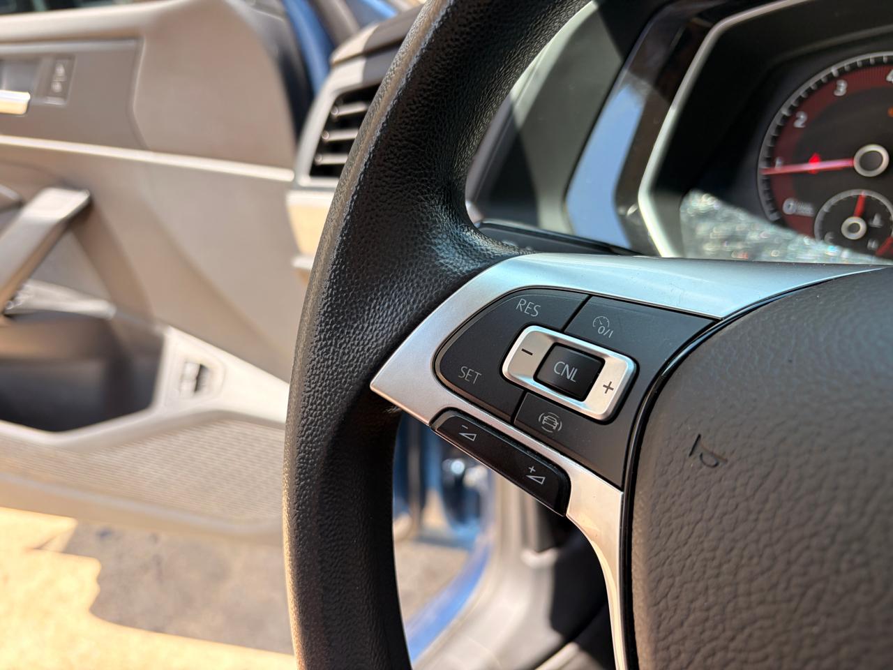 Volkswagen Jetta 1.4T S 8A 2021