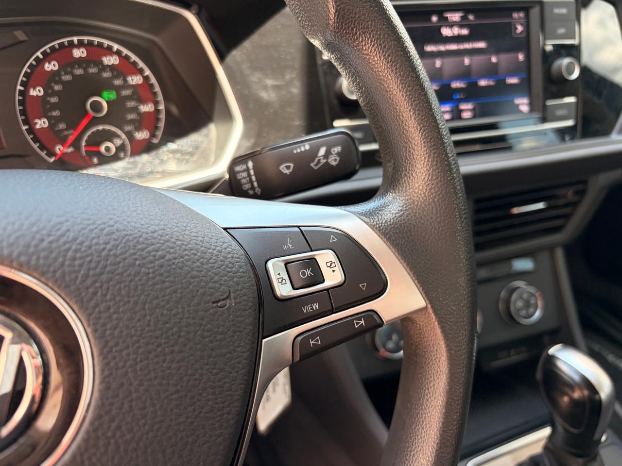 Volkswagen Jetta 1.4T S 8A 2021