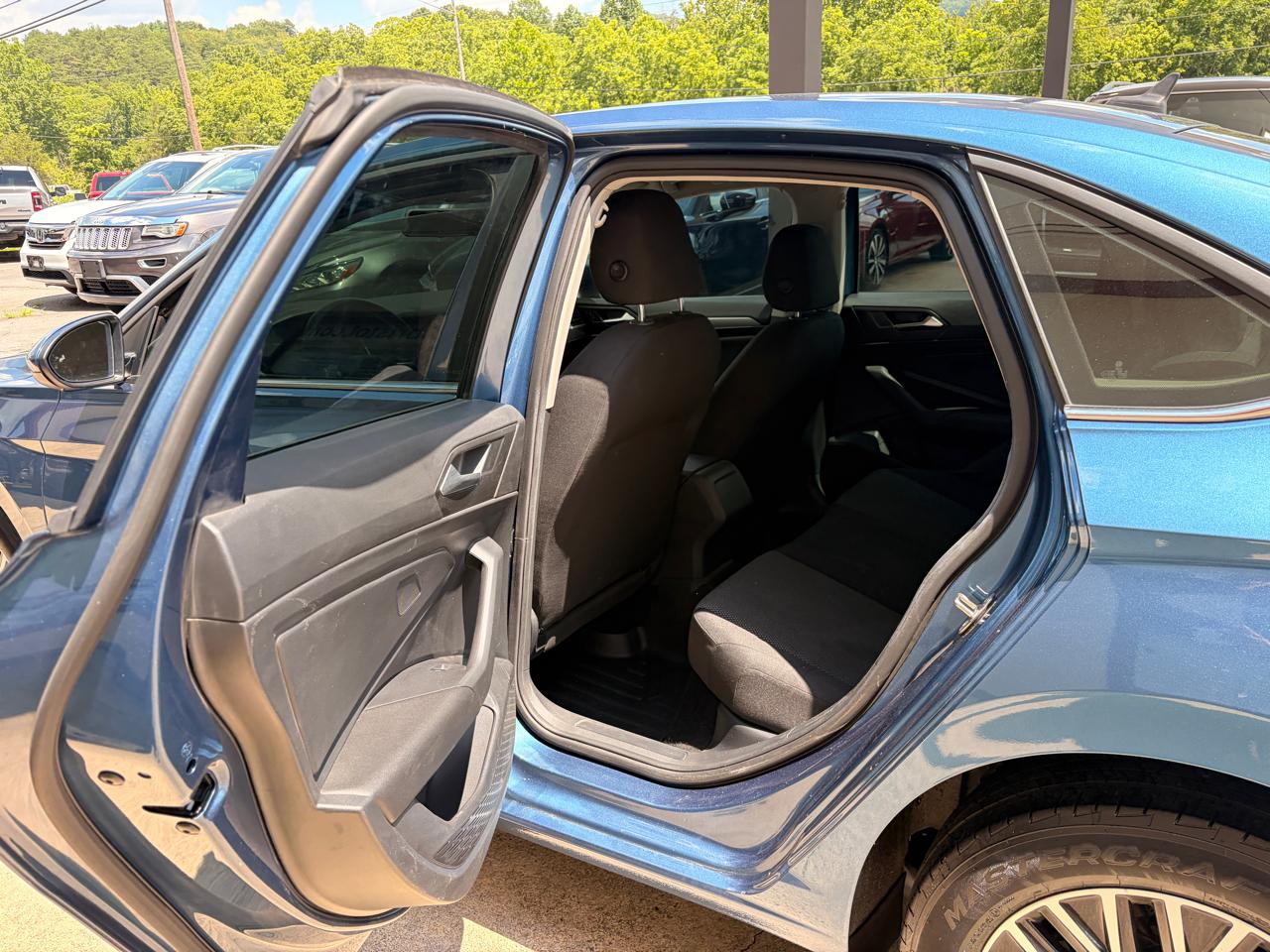 Volkswagen Jetta 1.4T S 8A 2021