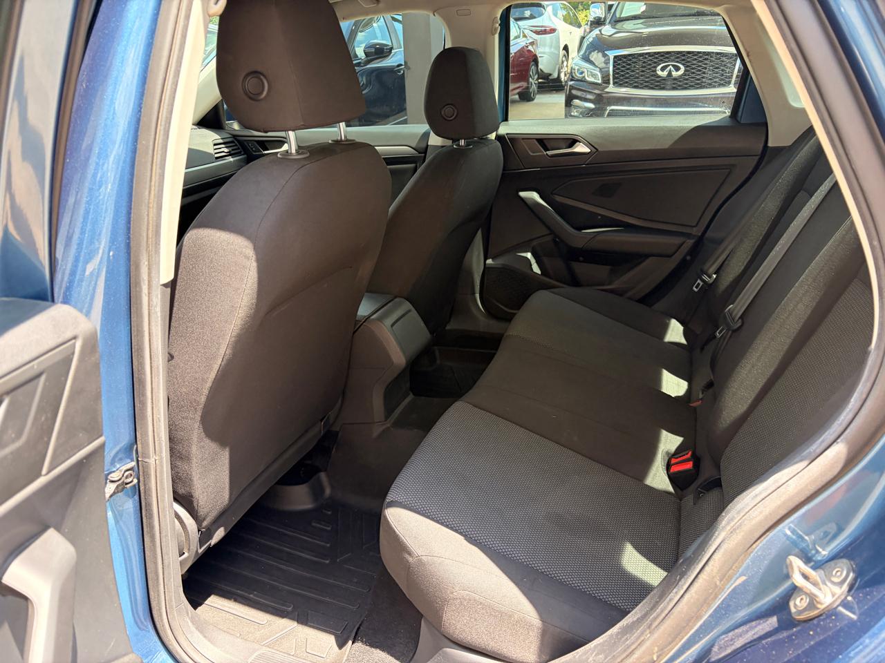 Volkswagen Jetta 1.4T S 8A 2021