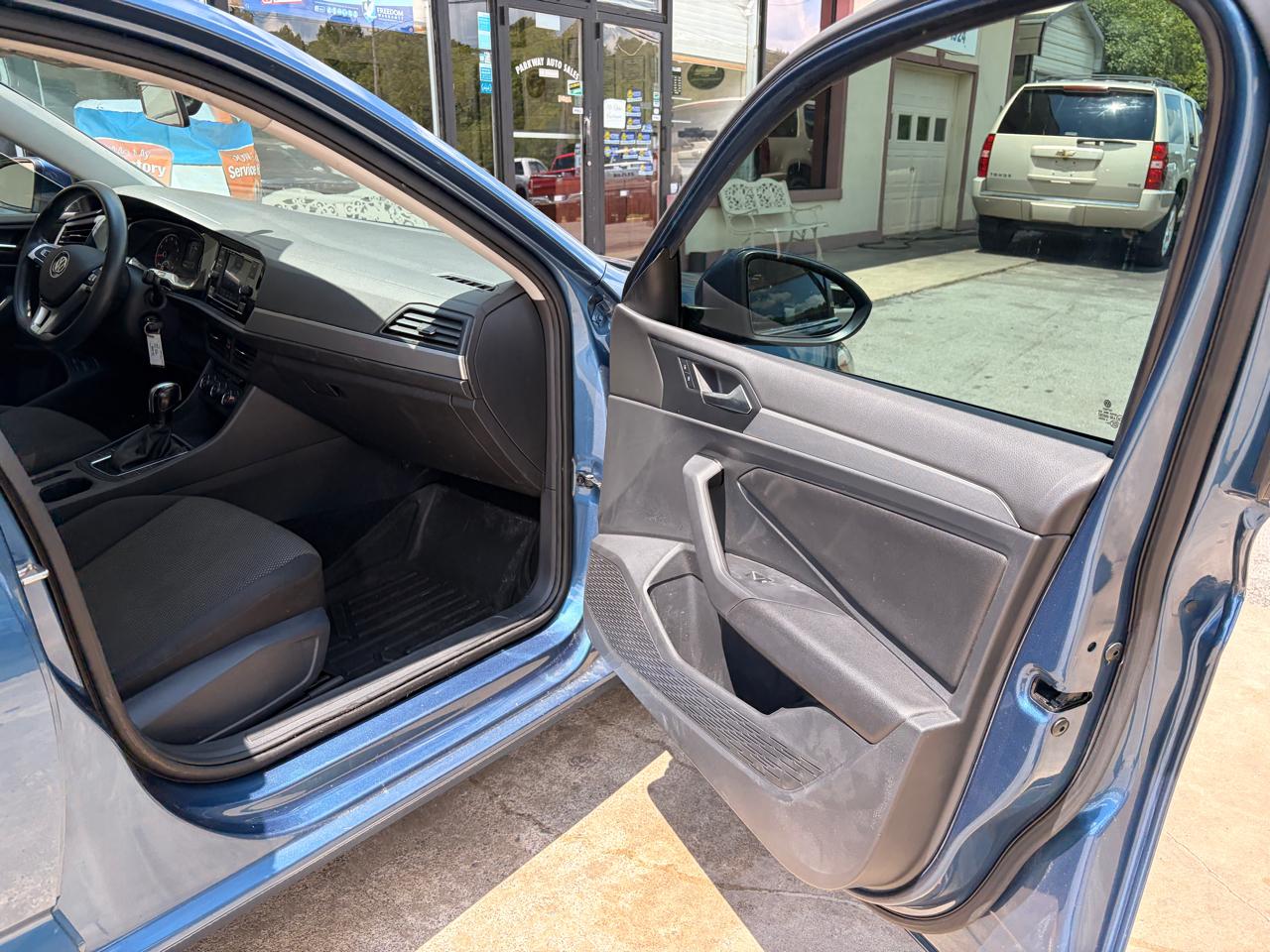 Volkswagen Jetta 1.4T S 8A 2021