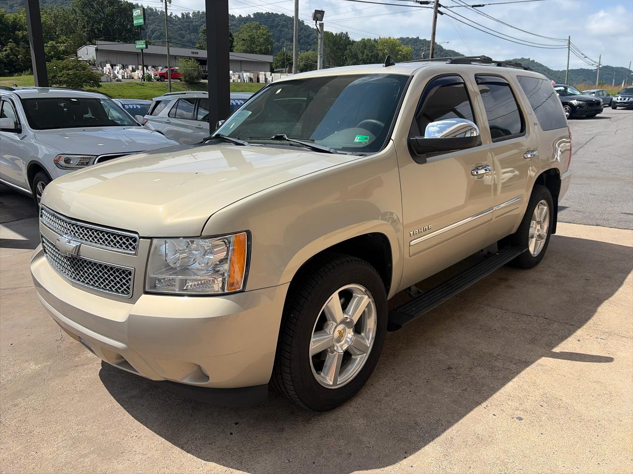 Chevrolet Tahoe LTZ 4WD 2011