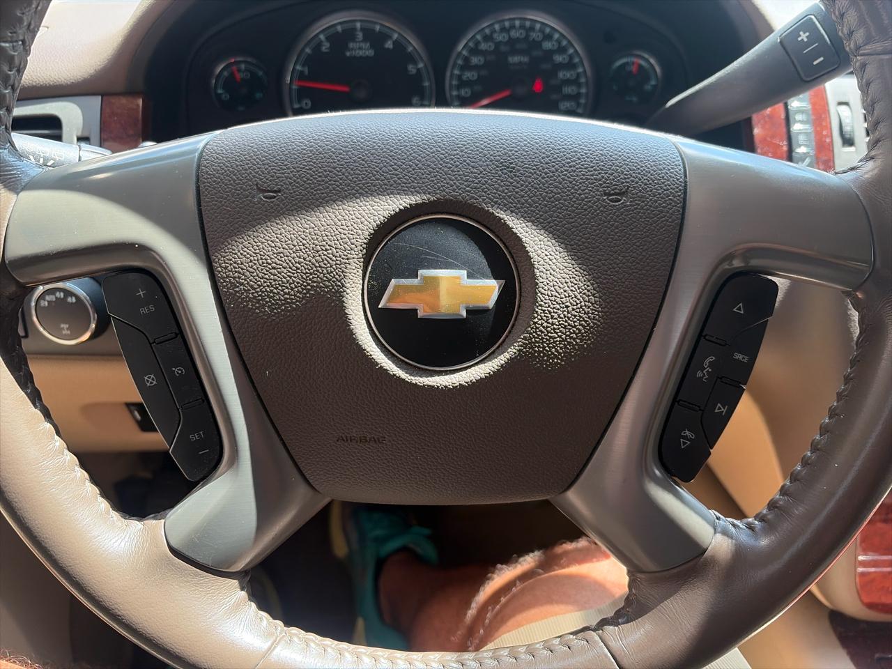 Chevrolet Tahoe LTZ 4WD 2011