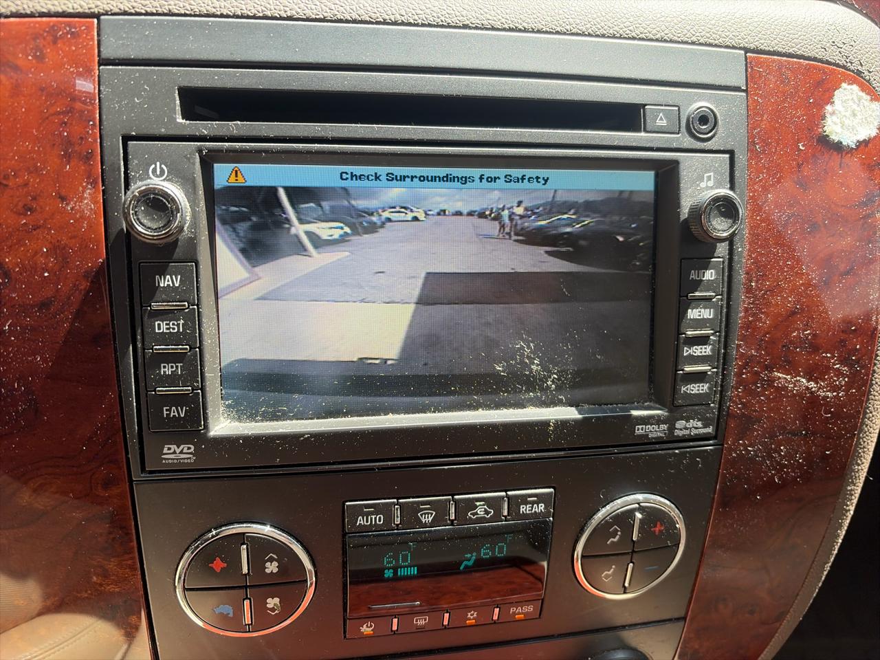 Chevrolet Tahoe LTZ 4WD 2011