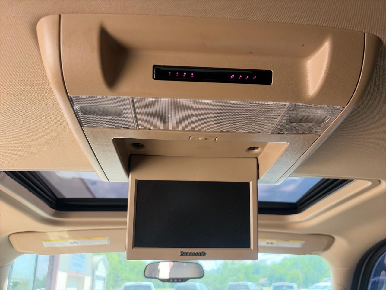 Chevrolet Tahoe LTZ 4WD 2011