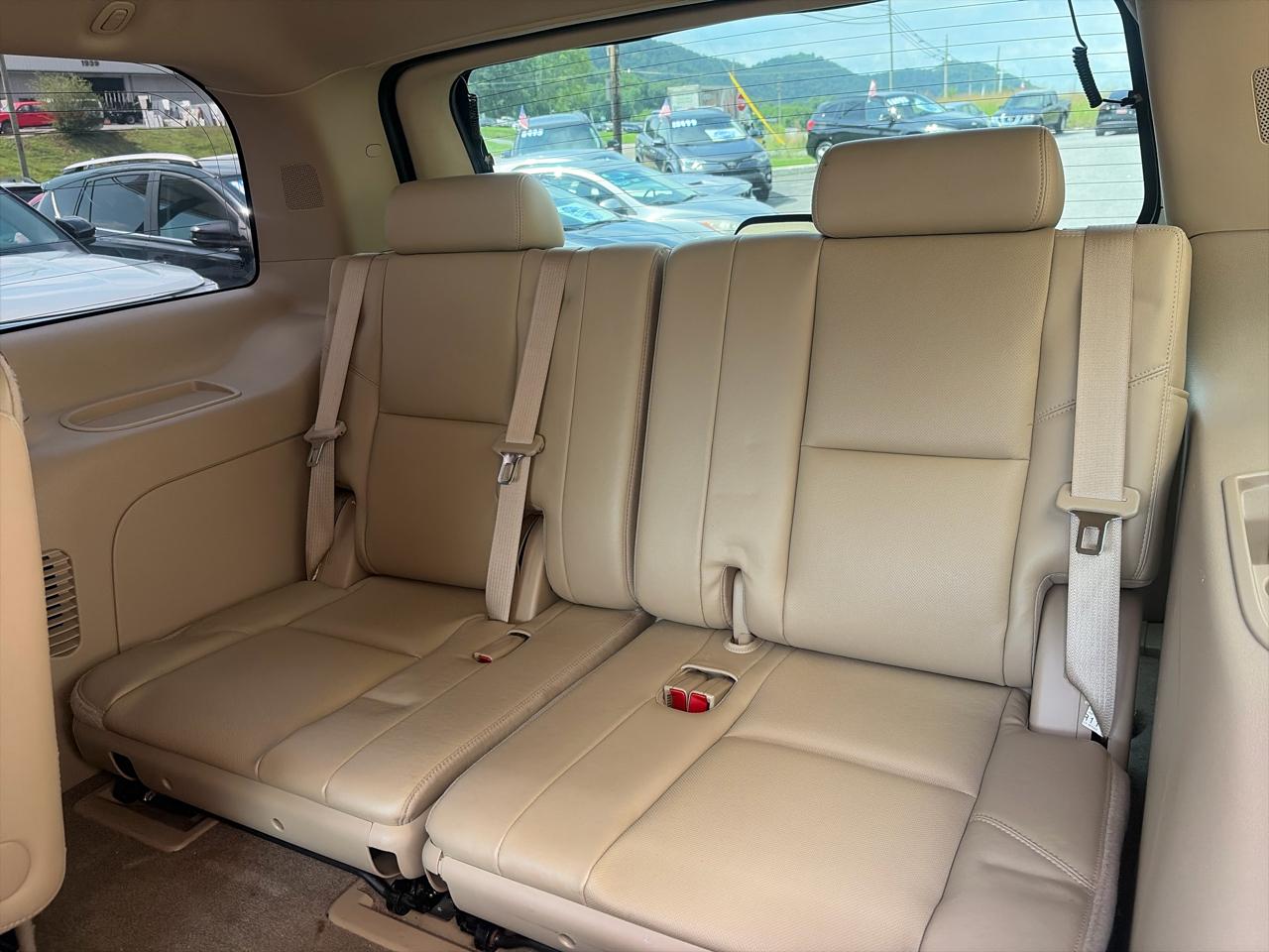 Chevrolet Tahoe LTZ 4WD 2011