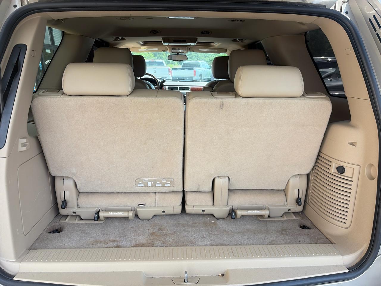 Chevrolet Tahoe LTZ 4WD 2011