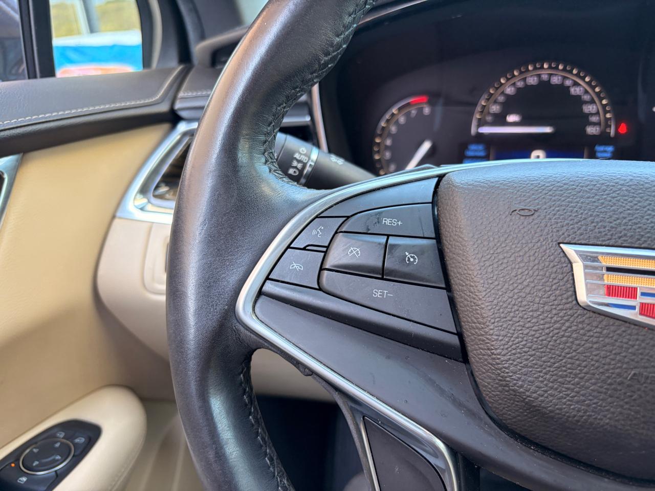 Cadillac XT5 Base 2017