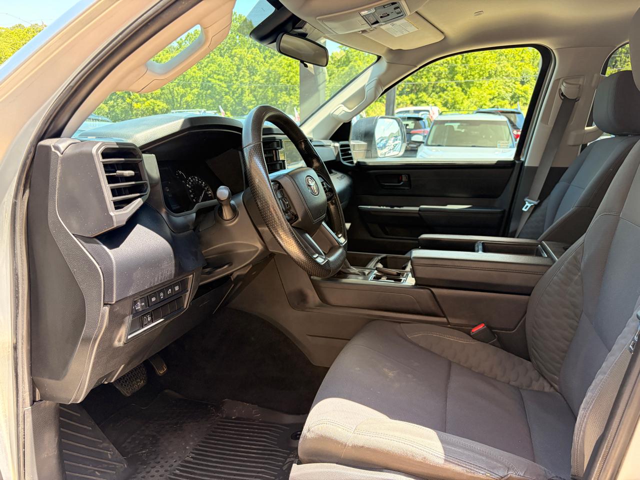 Toyota Tundra SR CrewMax 4WD 2023