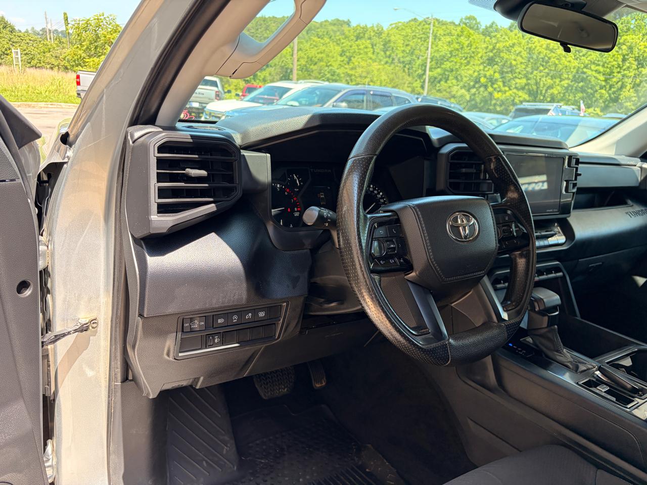 Toyota Tundra SR CrewMax 4WD 2023
