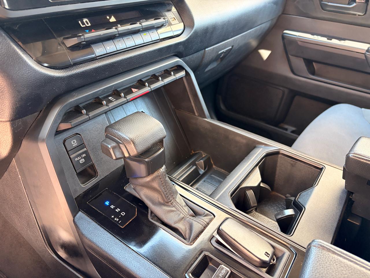 Toyota Tundra SR CrewMax 4WD 2023