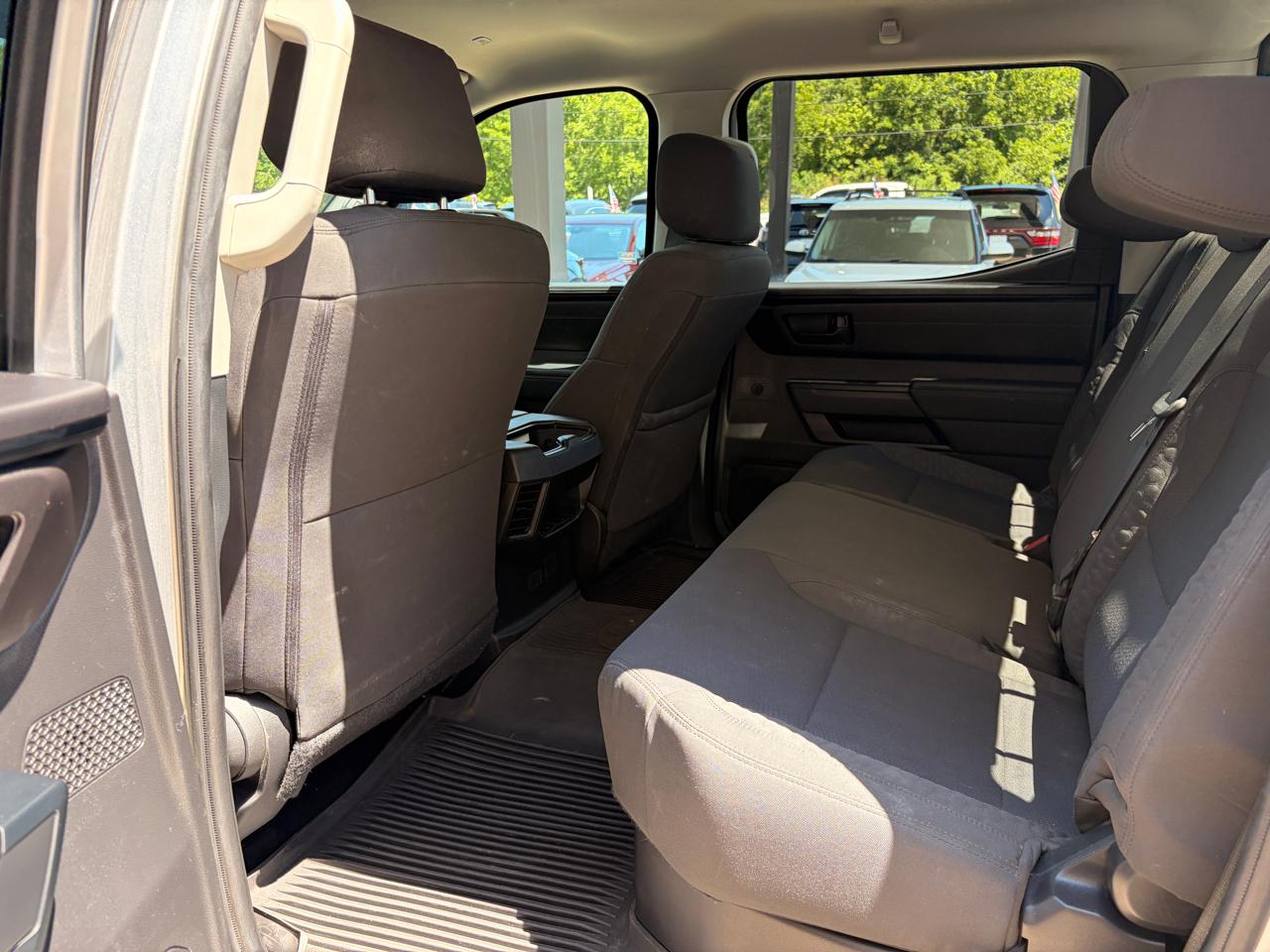 Toyota Tundra SR CrewMax 4WD 2023