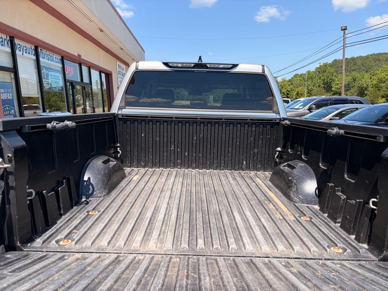 Toyota Tundra SR CrewMax 4WD 2023