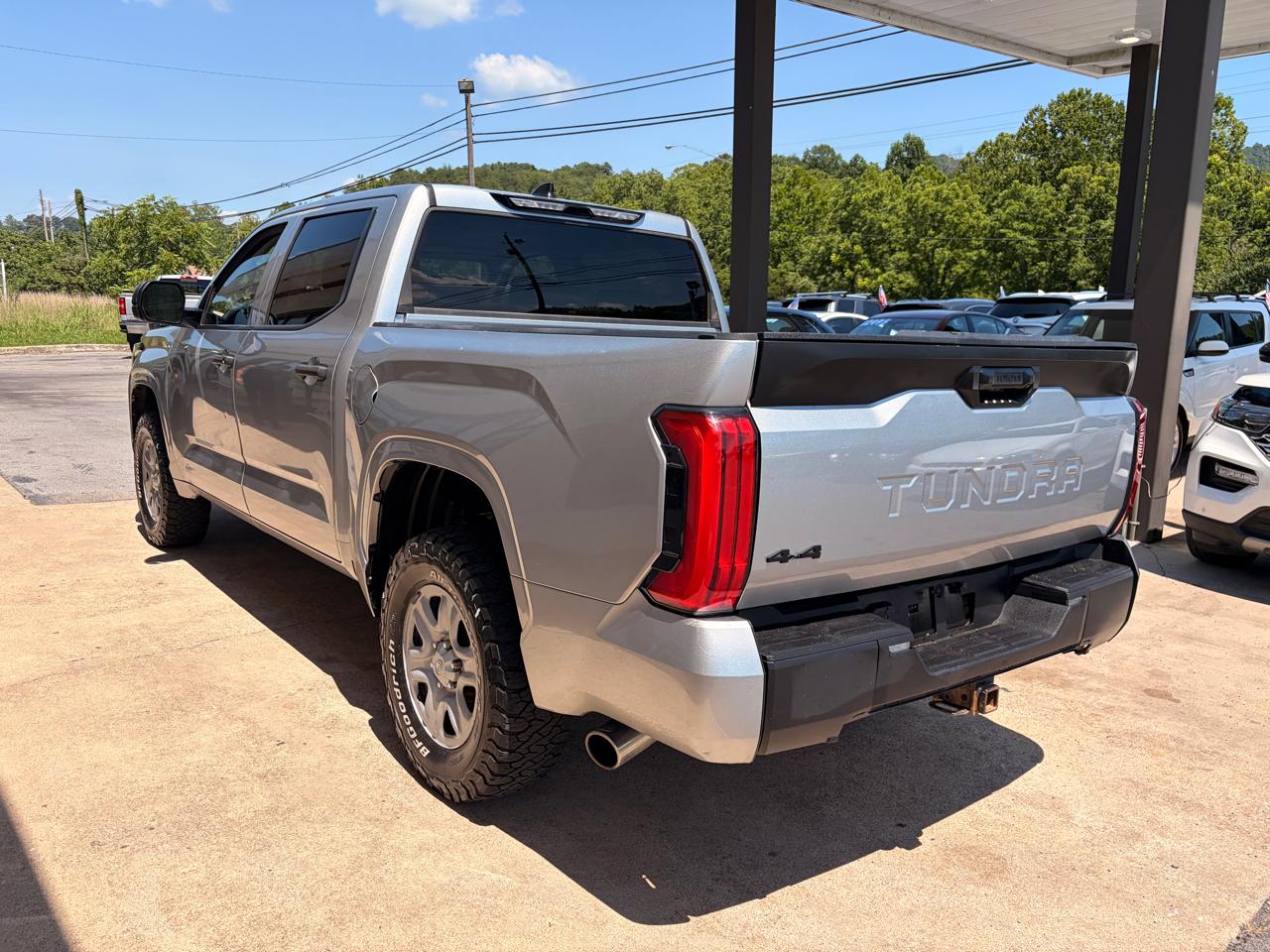 Toyota Tundra SR CrewMax 4WD 2023