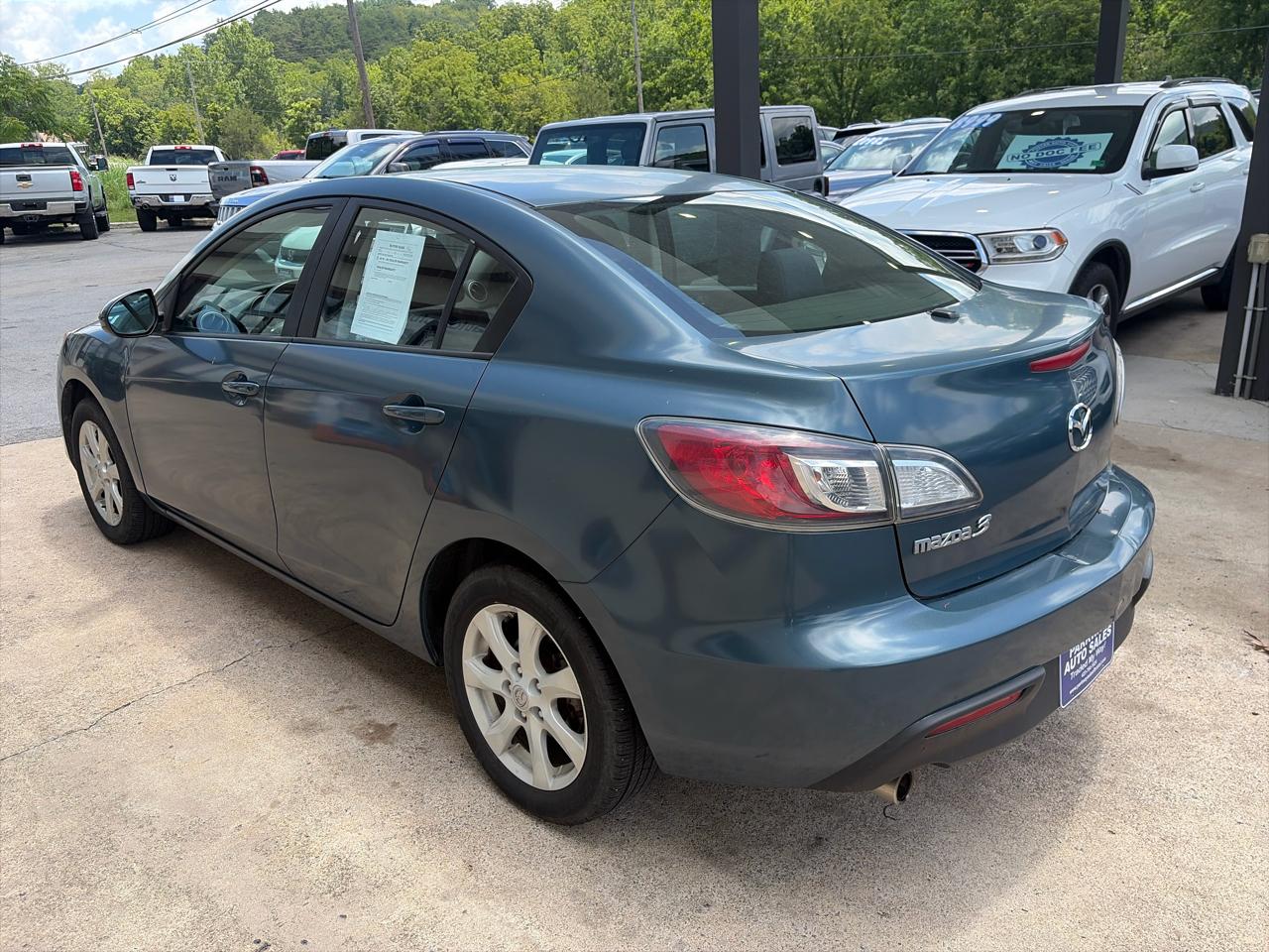 Mazda MAZDA3 i Touring 4-door 2011