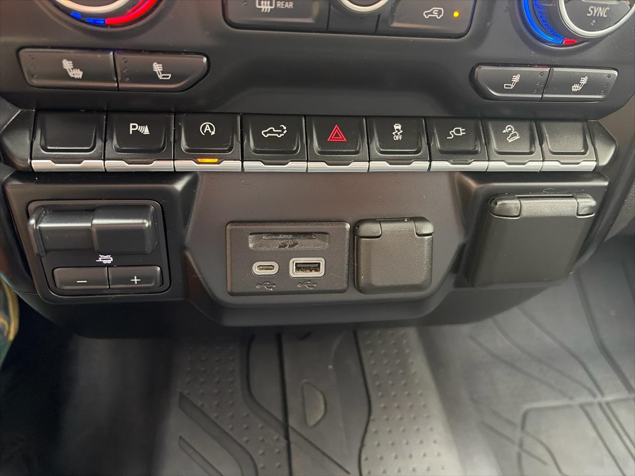 Chevrolet Silverado 1500 LT Crew Cab 4WD 2019