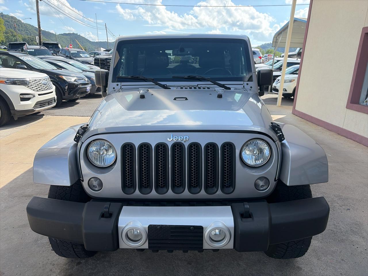 Jeep Wrangler Unlimited Sahara 4WD 2015