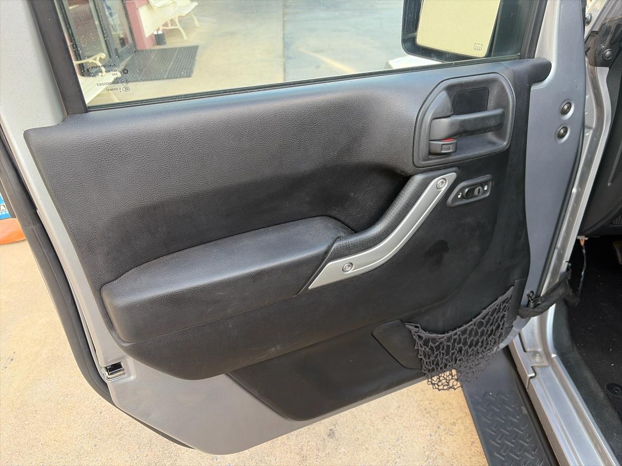 Jeep Wrangler Unlimited Sahara 4WD 2015