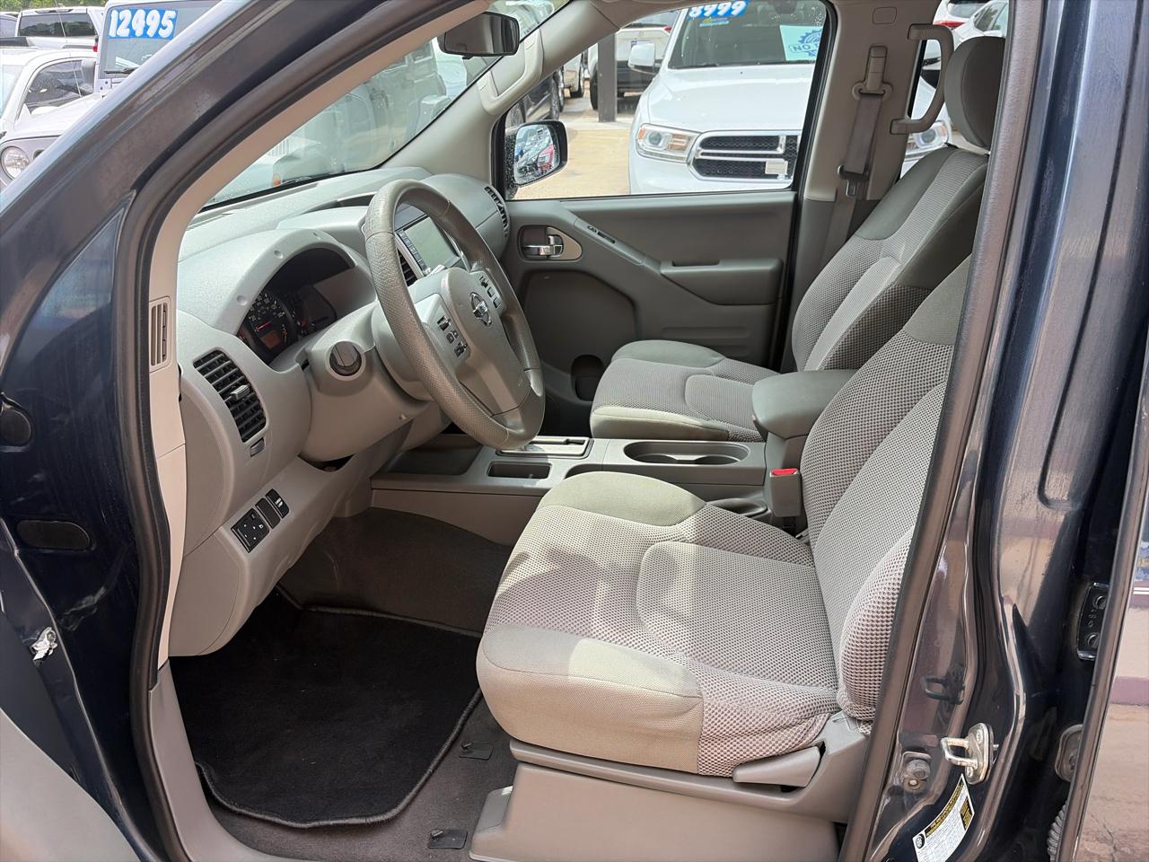 Nissan Frontier 2WD Crew Cab SWB Auto SV 2019