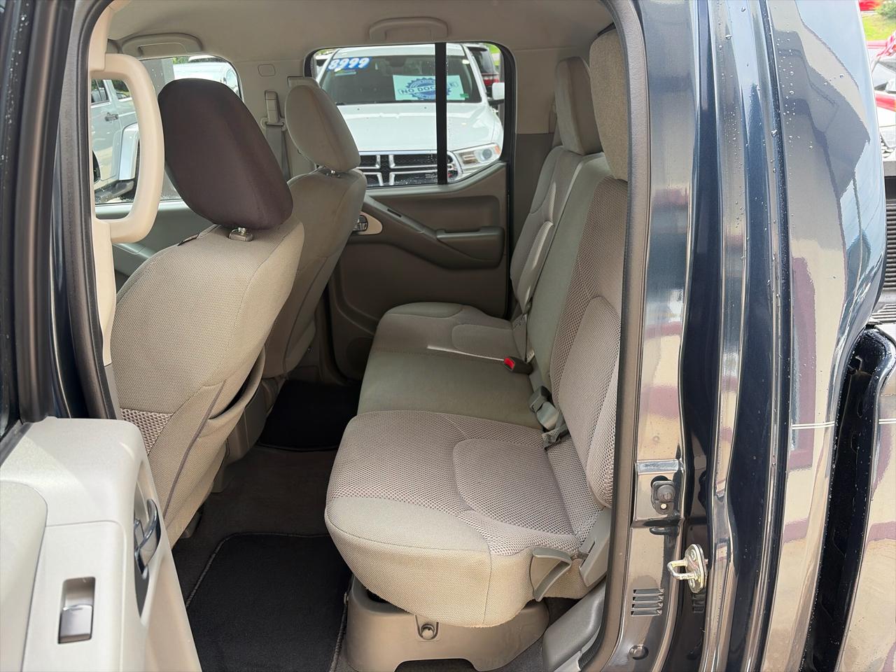 Nissan Frontier 2WD Crew Cab SWB Auto SV 2019