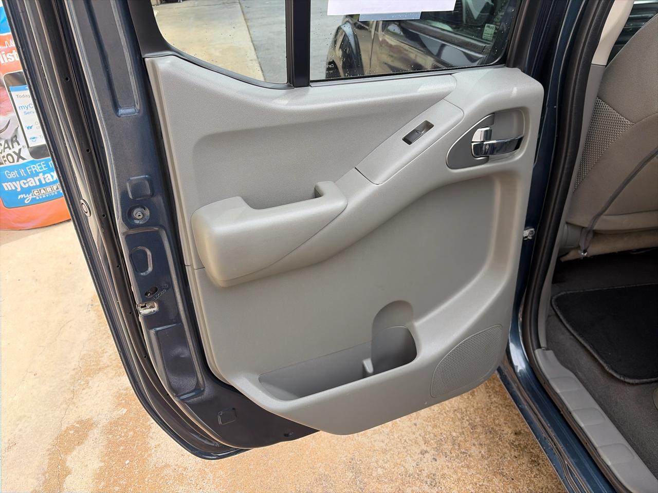 Nissan Frontier 2WD Crew Cab SWB Auto SV 2019