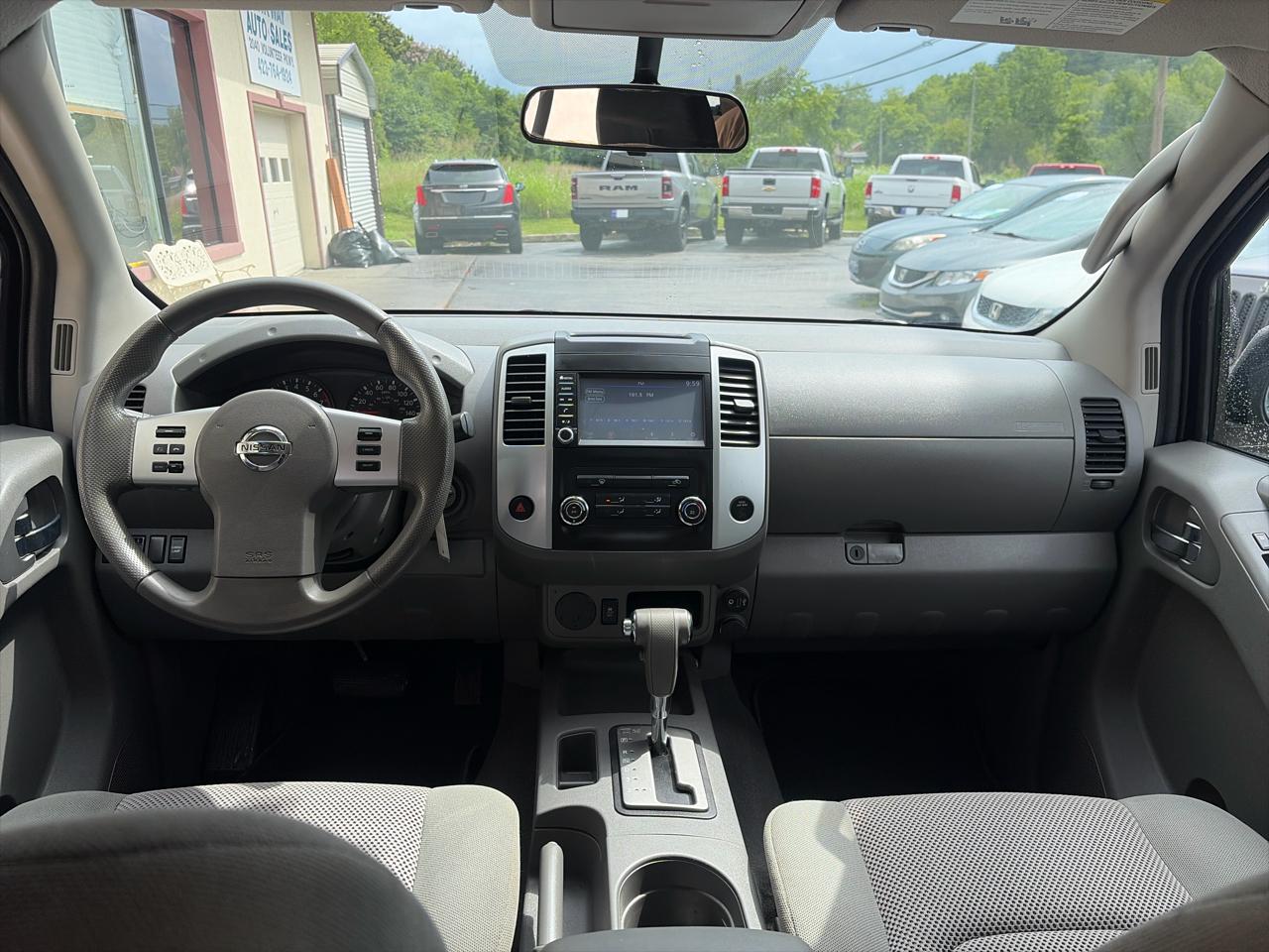 Nissan Frontier 2WD Crew Cab SWB Auto SV 2019