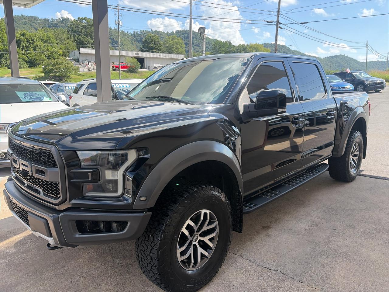 Ford F-150 Raptor SuperCrew 4WD 2017