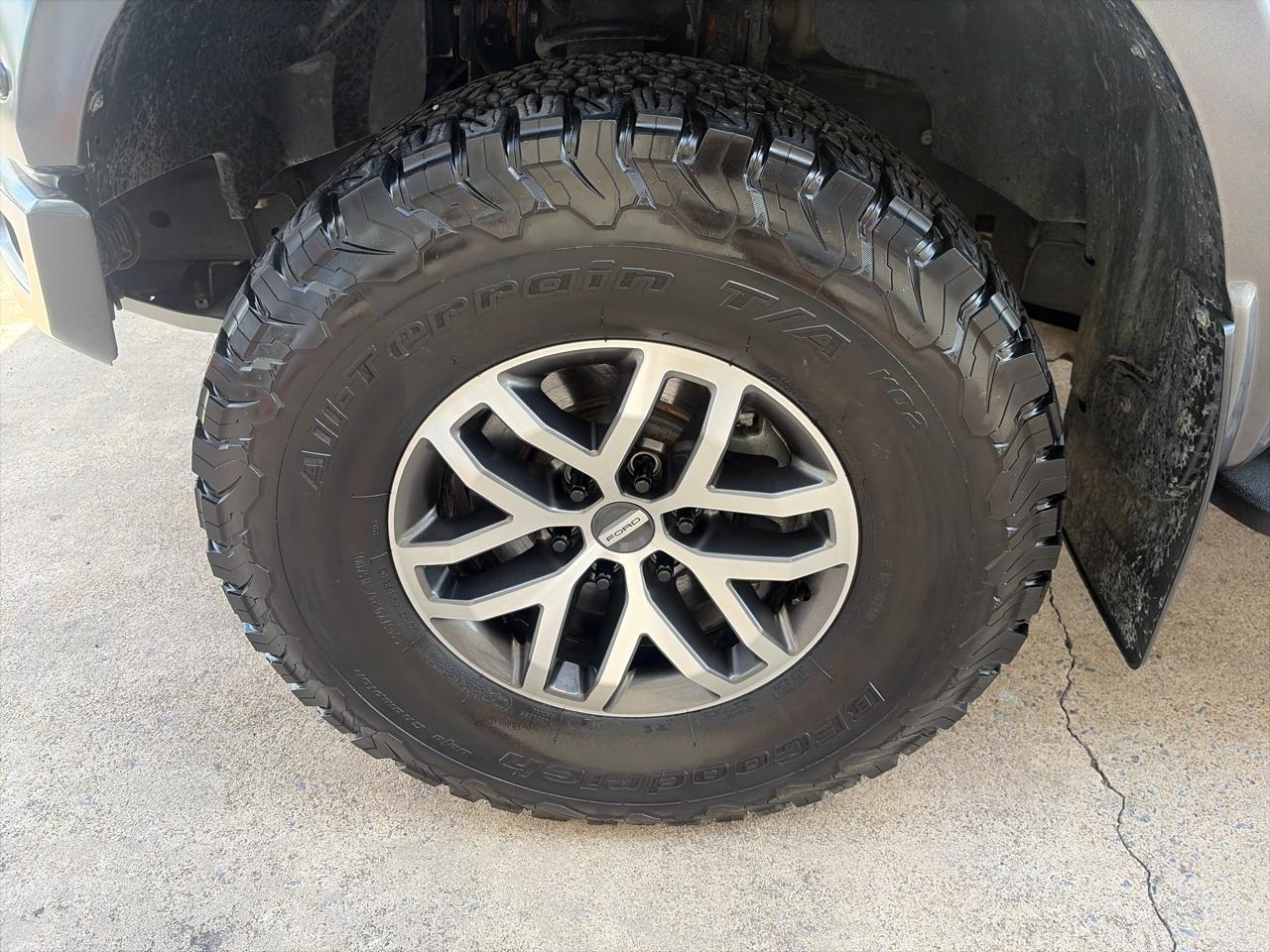 Ford F-150 Raptor SuperCrew 4WD 2017