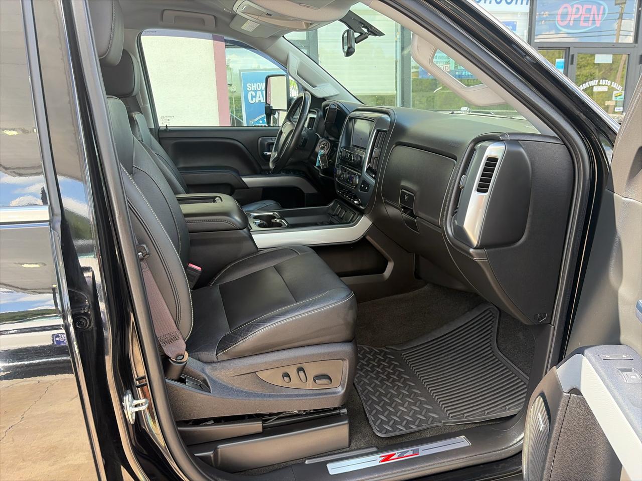 Chevrolet Silverado 2500HD LTZ Double Cab 4WD 2017